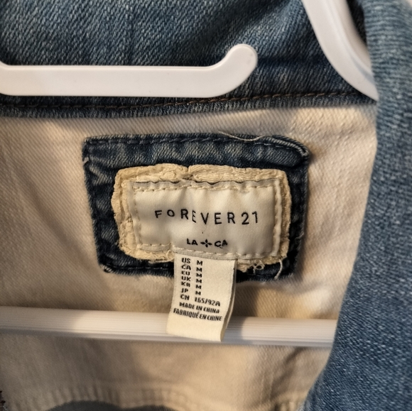 Jean jacket vest excellent condition no flaws size Small - medium - Picture 2 of 3